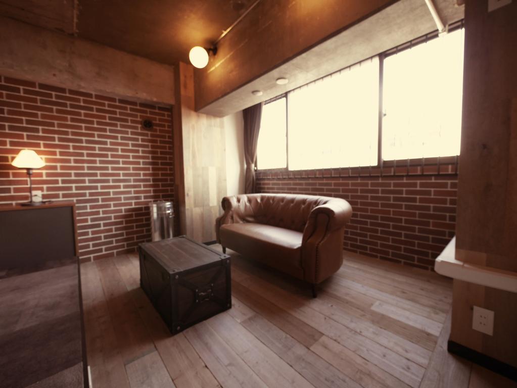 Seiki N Lica Studio * Ōsaka